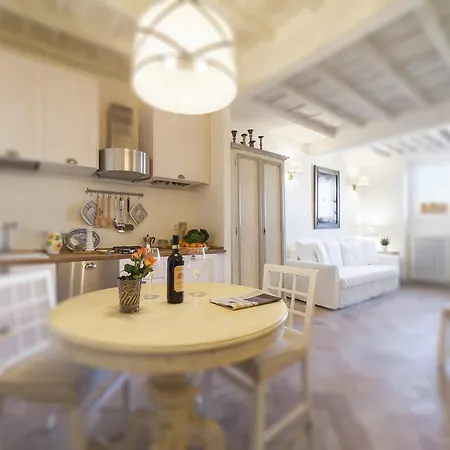 Charming Loft Near Ponte Vecchio Флоренция